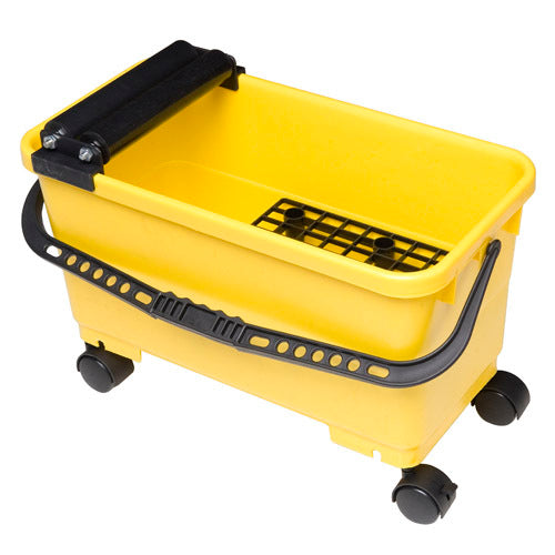 Cerradura Azbe 124-a/hp/ 8/ derecha. <br />- Cerradura de sobreponer.<br />- Con doble cilindro y palanca a dos vueltas.<br />- Sentido de apertura: derecha.<br />- Yale es la misma empresa que Azbe, se unieron en 2011.<br />