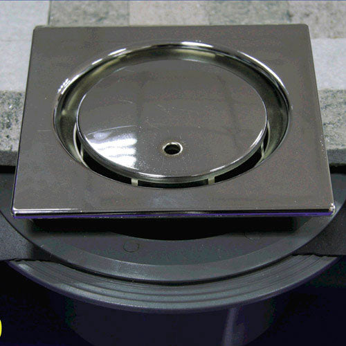 Contera plastico redonda exterior. <br />- Diámetro: 30 mm.<br />- Contera exterior flexible.<br />- Color negra.<br />- Bolsa 200 unidades.<br />- ArtÃculo conocido como: tapon, funda, protector, reforzada, pata silla, pata mueble, almohadillas.