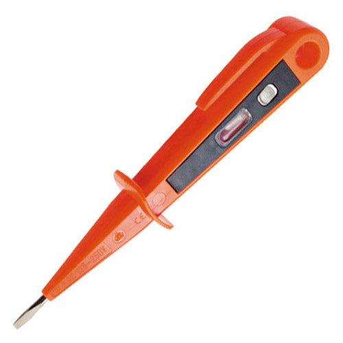 Mango madera hacha vizcaina <br />- Longitud:  600mm.<br />- Realizado en madera.<br />- Para 900 grs.<br /><br />- VÃ¡lido para la siguiente referencia:<br />> 08210044: hacha con mango vizcaina  1000 gr.