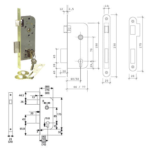 Percha Oryx (pack 3 piezas)<br />- Realizada en plÃ¡stico.<br />- Para camisa.<br />- Medida: 450 mm.