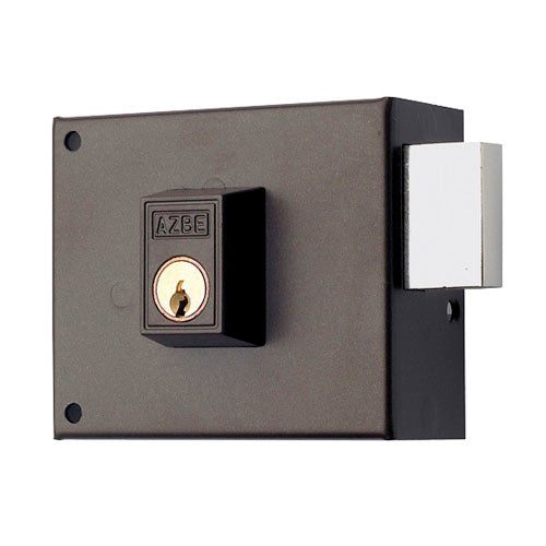 Terminal forja <br />- Modelo: piÃ±a.<br />- Medida: Ã¸20 mm.<br />- Color: negro.<br />- Ideal para complementar las cortinas.