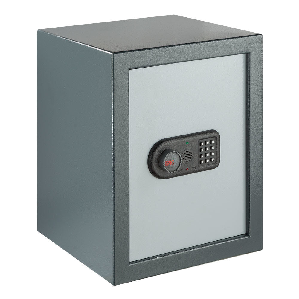 Soporte madera <br />- Extensible <br />- Medida: Ã¸28x205 mm.<br />- Acabado: teca.<br />- Ideal para el montaje de cortinas.