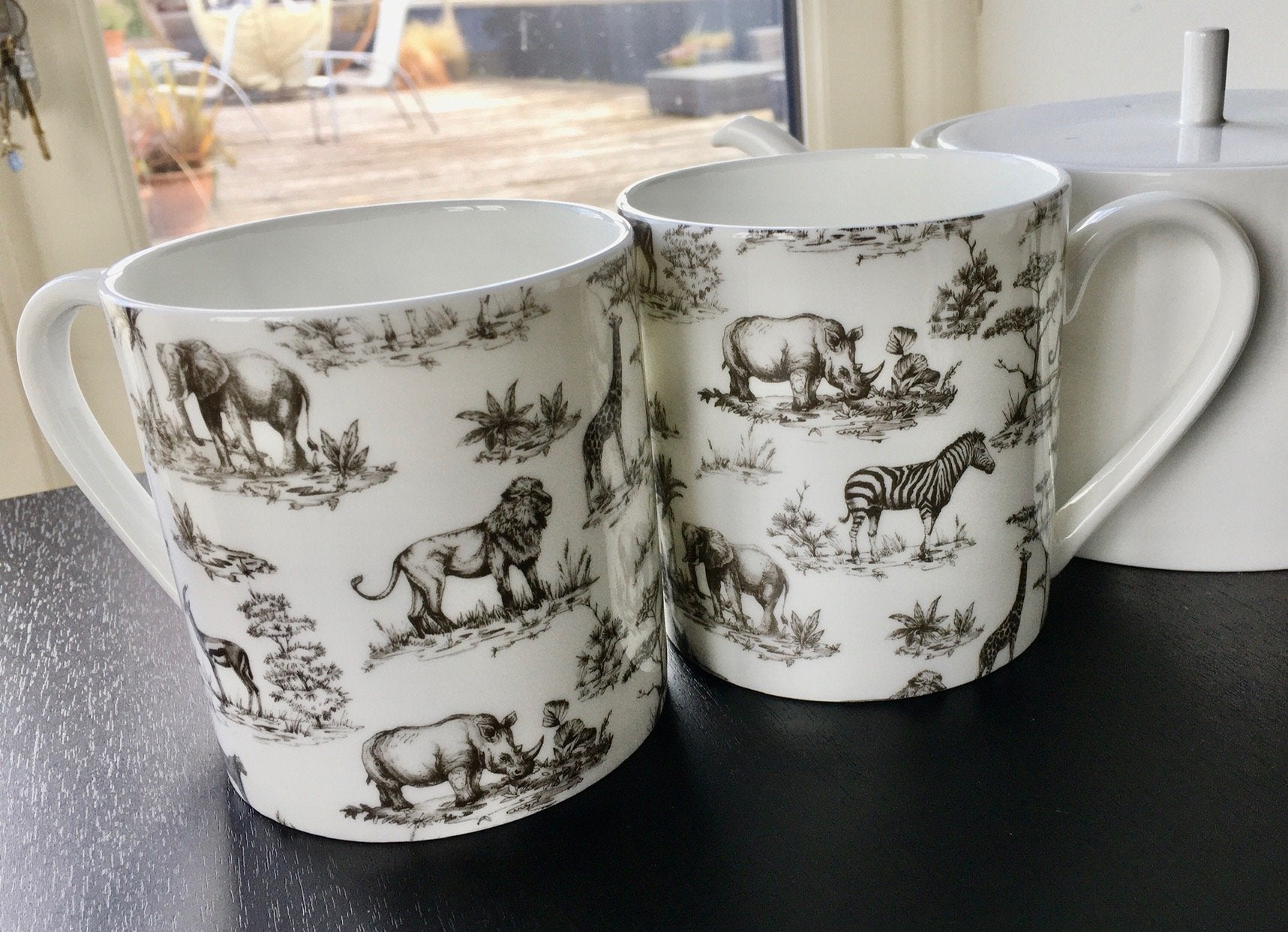 1 pint fine bone  china mug 