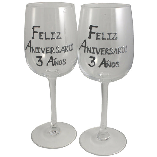 Un par de Copas de Vino Feliz Aniversario 3 Aí±os - 3rd Wedding Anniversary Pair of Wine Glasses (Blk/Sil)