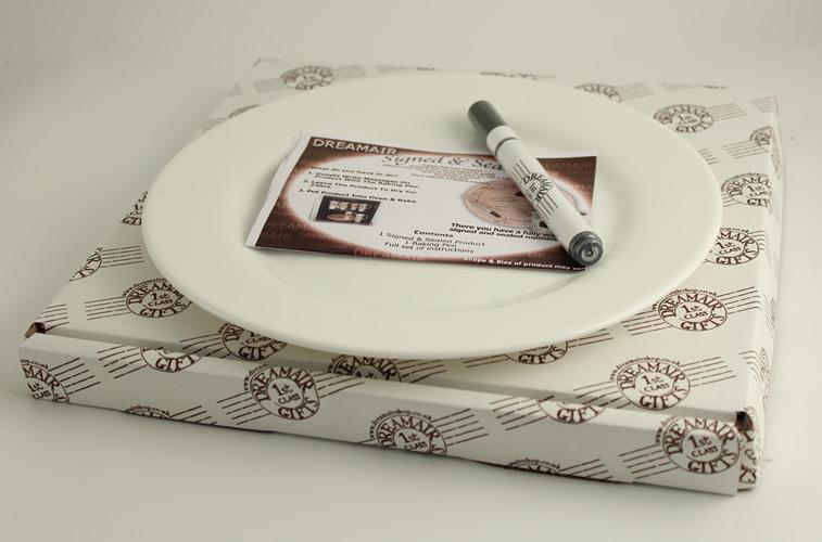 21st Birthday Gift Signature Plate: Round (Brush)