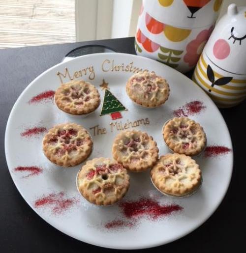 Xmas Tree Gift Signature Plate: Round