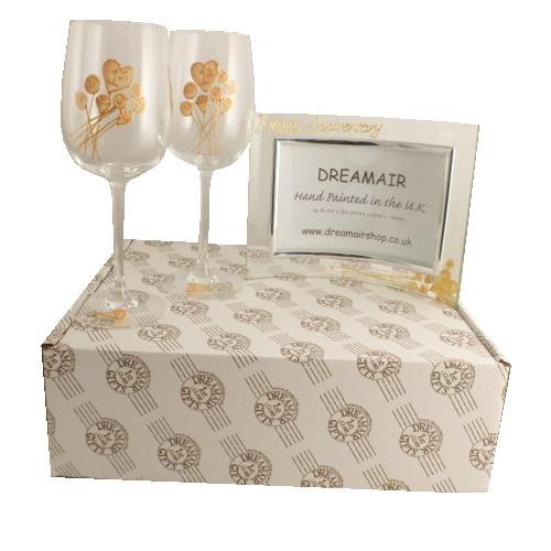 Personalised 1st Wedding Anniversary Wine: Glasses and Frame Gift Set (Flower)