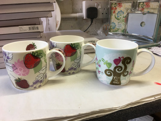 4 Hudson and Middleton mugs