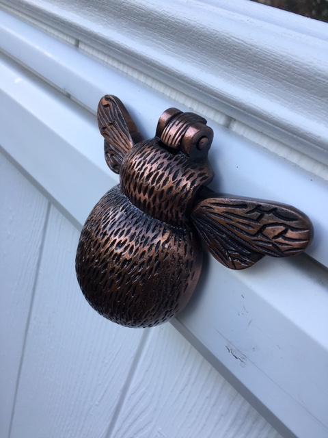 Bumble Bee Door Knocker (Silver/Gunmetal)