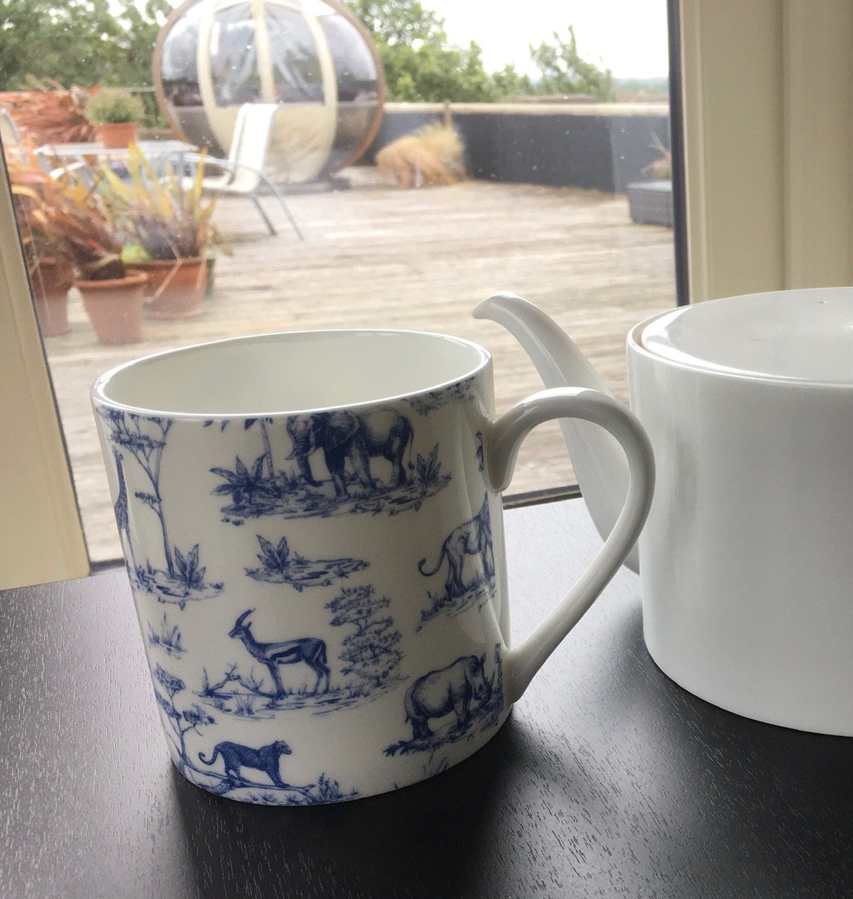1 pint fine bone  china mug 