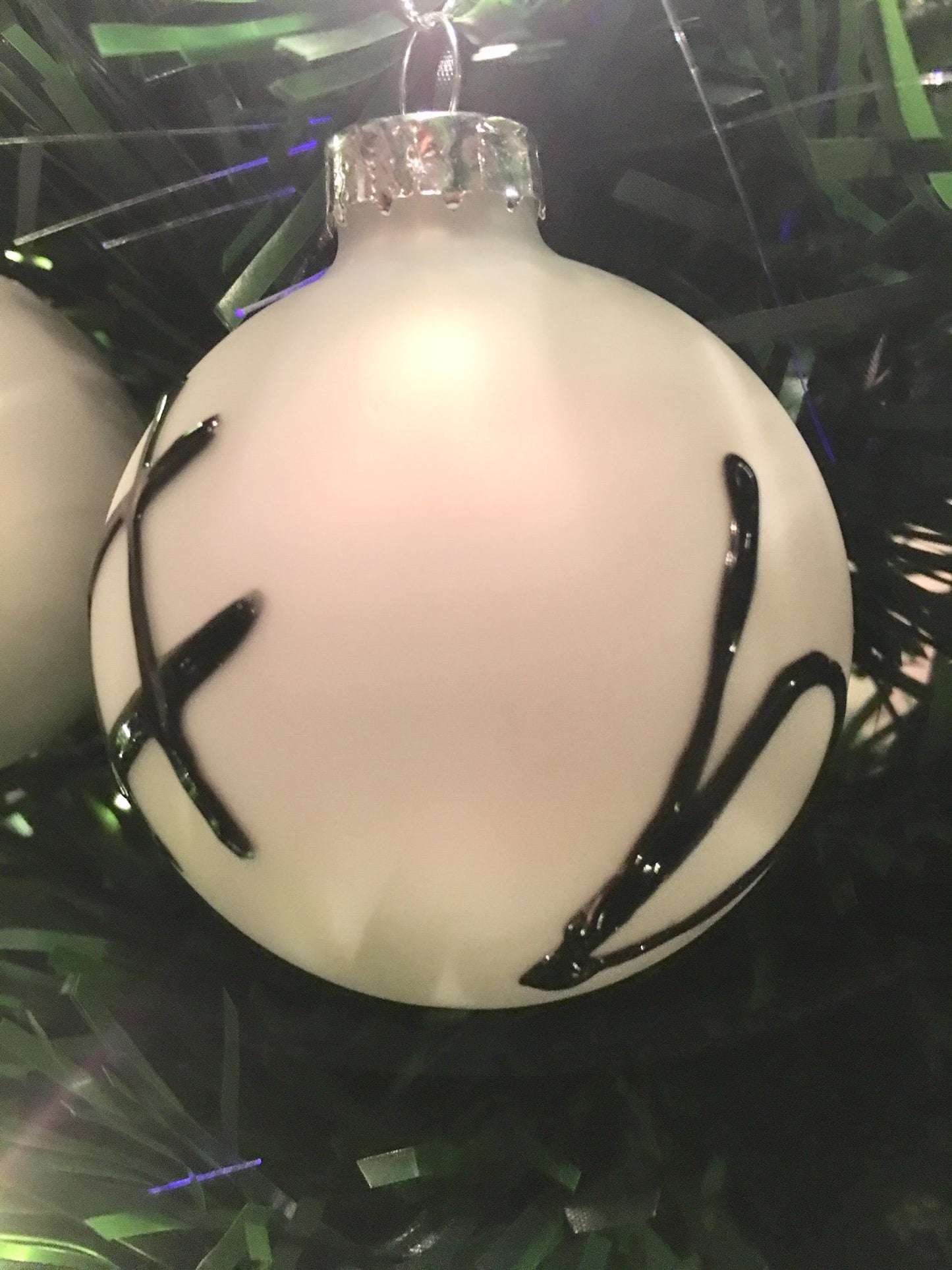 Music Xmas Bauble: Black