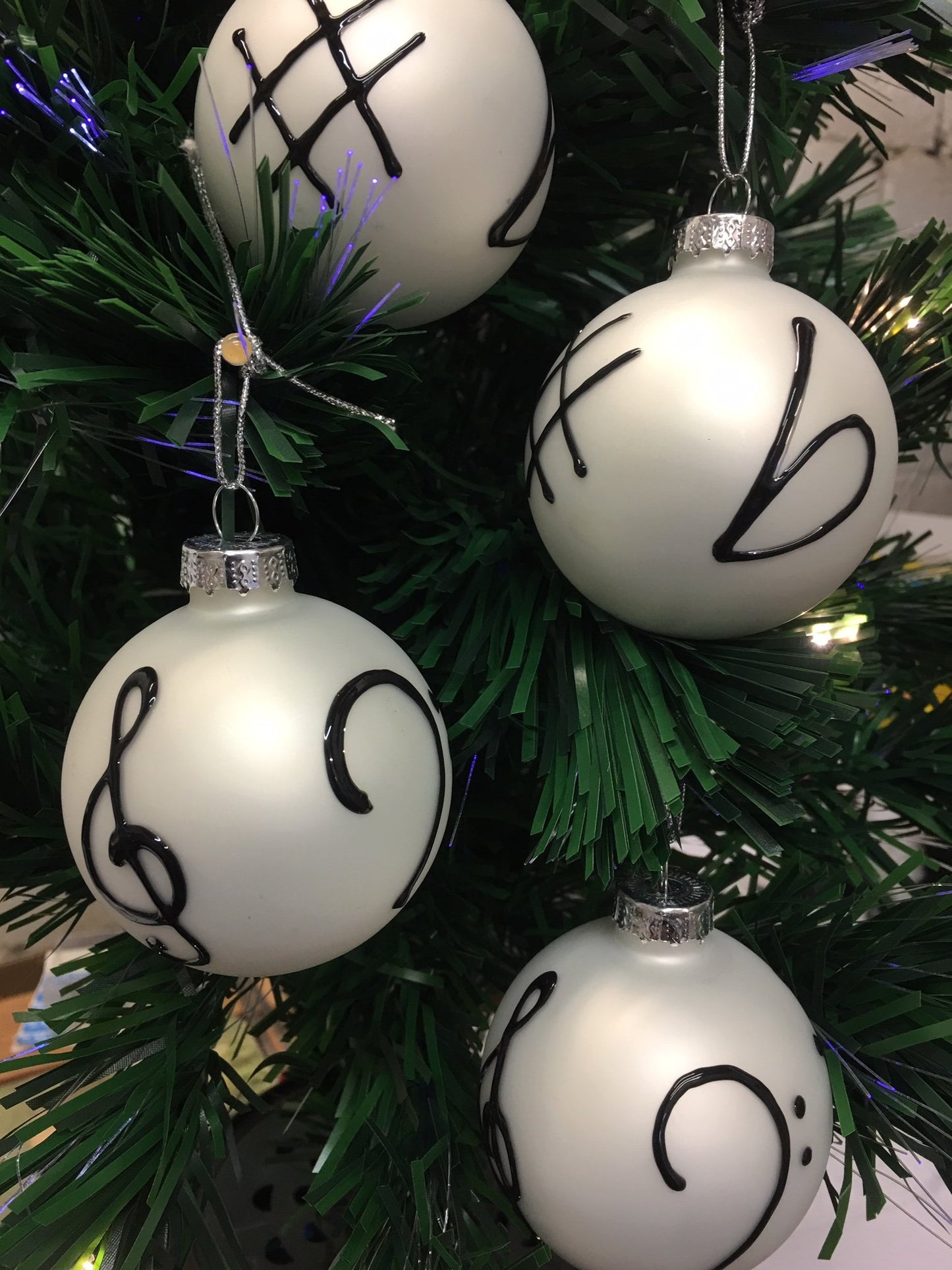 Music Xmas Bauble: Black